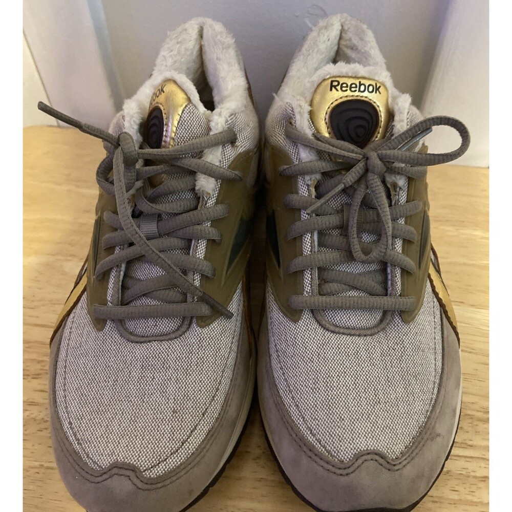 Reebok EasyTone Reeinspire II Women’s 7 Gold Tan Fur Lined Toning Shoes